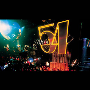 Leia mais sobre o artigo Nostalgia dos Anos 70: Uma Viagem ao Studio 54!